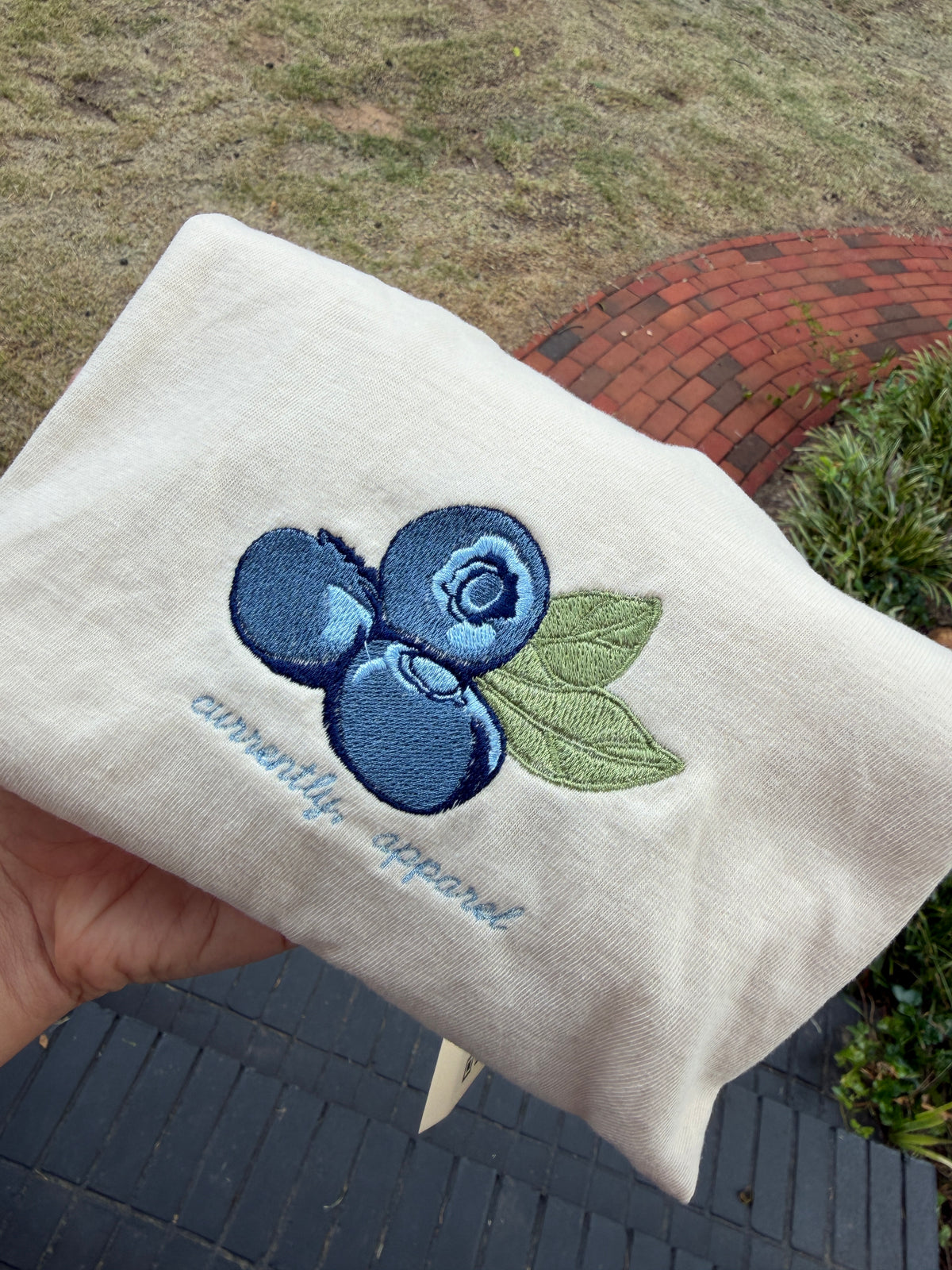 Mini Blueberry Tee